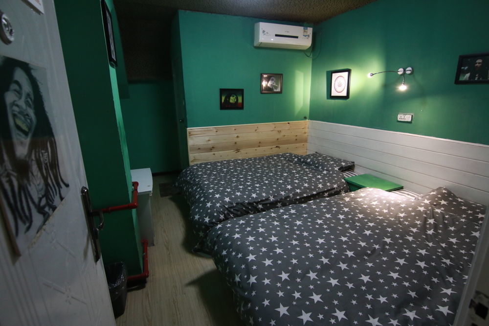 Djmt Universal Guest House Xi'an  Dış mekan fotoğraf